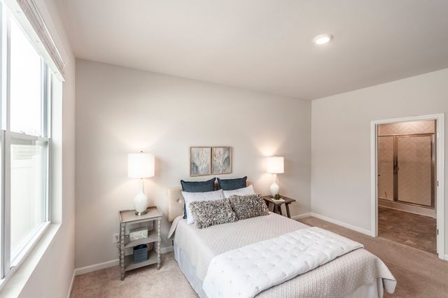 8044 Typhani Way, White House, TN 37188