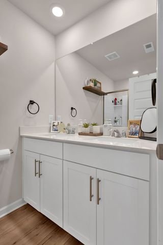 2533 Drumwright Way, Columbia, TN 38401