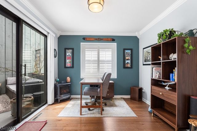 28 Trafalgar Ct, Washington Twp., NJ 07840