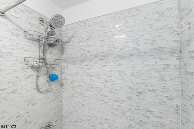 28 Trafalgar Ct, Washington Twp., NJ 07840