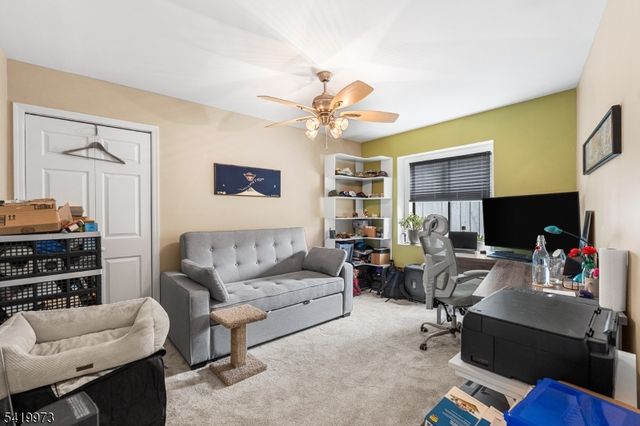 28 Trafalgar Ct, Washington Twp., NJ 07840