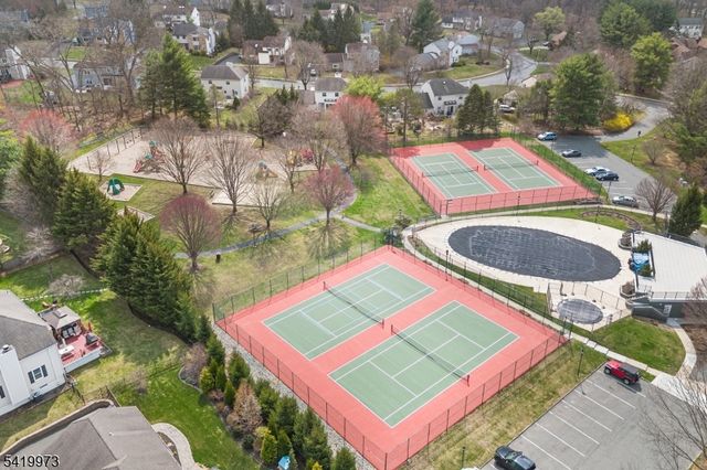 28 Trafalgar Ct, Washington Twp., NJ 07840