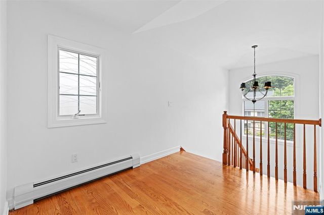 40 Oakdene Avenue B, Palisades Park, NJ 07650