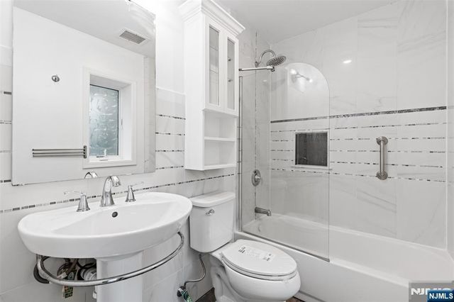 40 Oakdene Avenue B, Palisades Park, NJ 07650