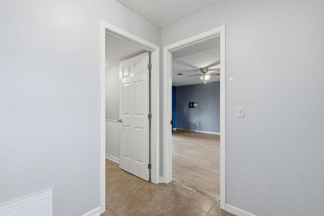 1041 Indian Trail, Lawrenceburg, KY 40342