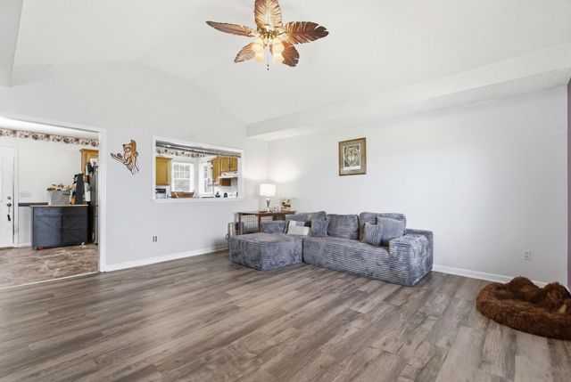 1041 Indian Trail, Lawrenceburg, KY 40342