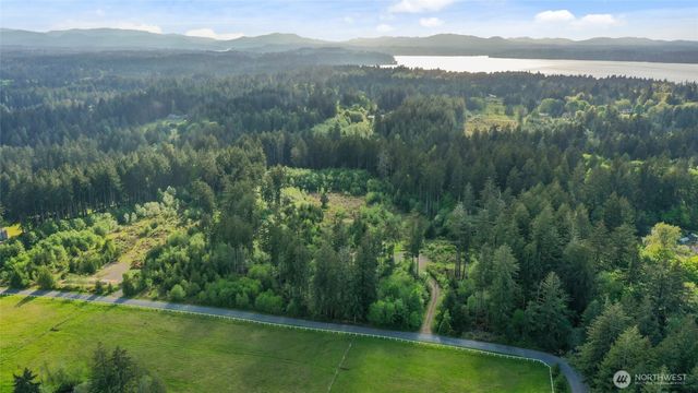 8505 Schirm Road NW, Olympia, WA 98502