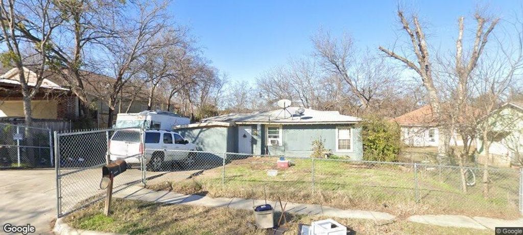 3233 Bideker Avenue, Fort Worth, TX 76105