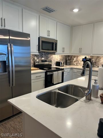 15375 GREEN ACRES AVE 2211, Punta Gorda, FL 33982