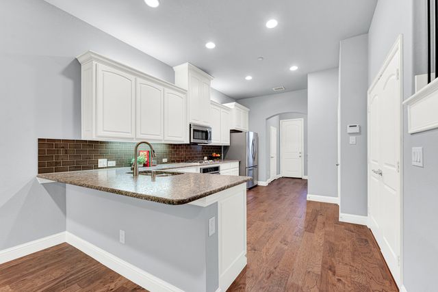 4666 Dozier Road B, Carrollton, TX 75010