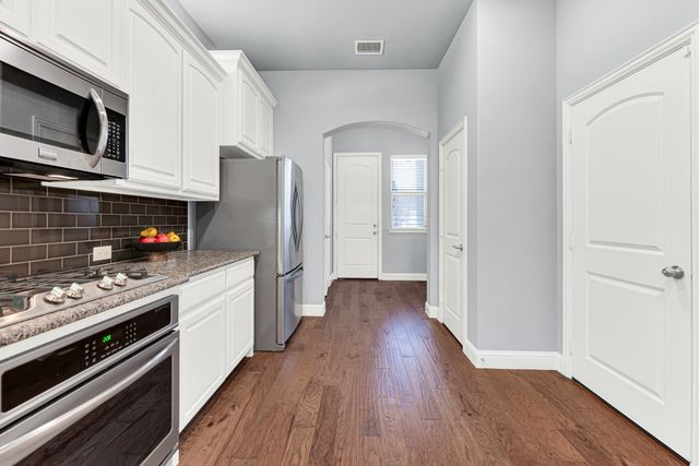 4666 Dozier Road B, Carrollton, TX 75010
