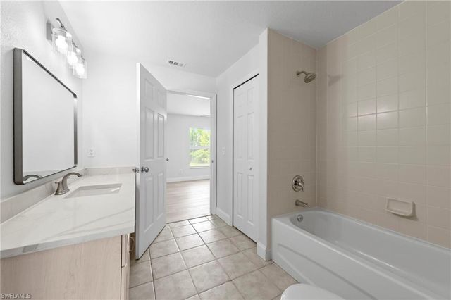 2022 9th TER, Cape Coral, FL 33993