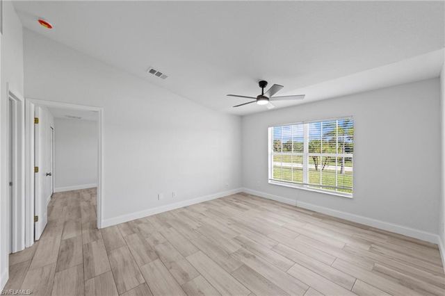2022 9th TER, Cape Coral, FL 33993