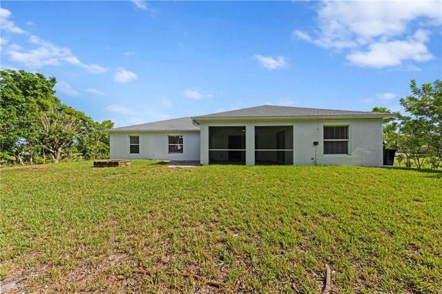 2022 9th TER, Cape Coral, FL 33993