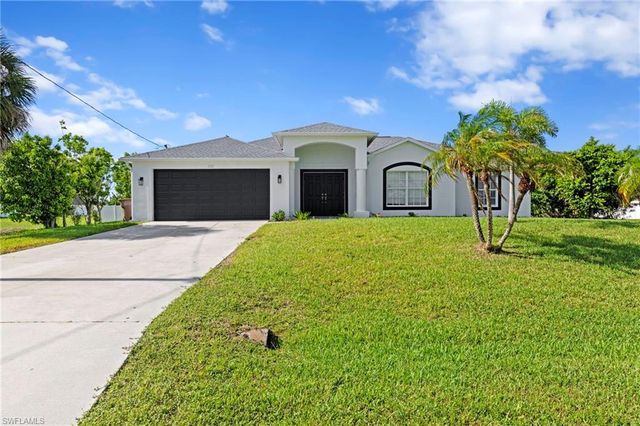 2022 9th TER, Cape Coral, FL 33993