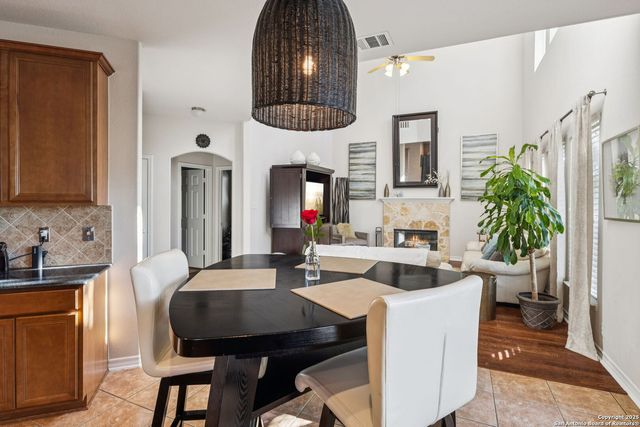 19411 Sweet Oak, San Antonio, TX 78258