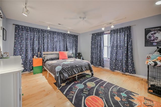 780 W Eva Circle, Springfield Twp, OH 45504