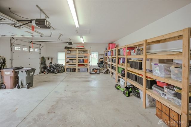 780 W Eva Circle, Springfield Twp, OH 45504