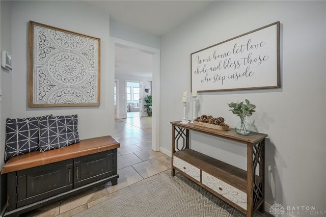 780 W Eva Circle, Springfield Twp, OH 45504