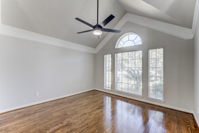 8306 Lake Crystal Drive, Houston, TX 77095