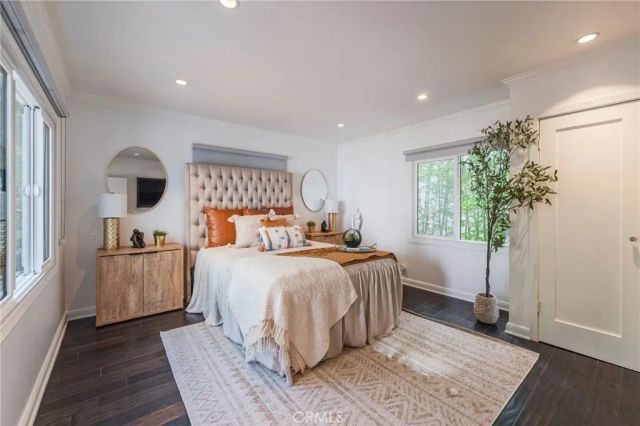 1240 N Olive Drive, West Hollywood, CA 90069