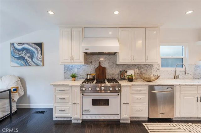 1240 N Olive Drive, West Hollywood, CA 90069