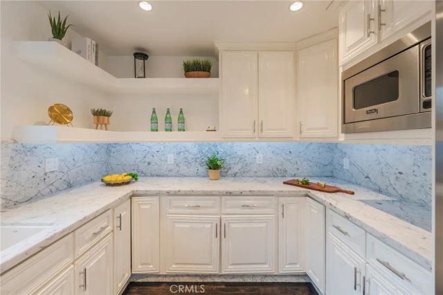 1240 N Olive Drive, West Hollywood, CA 90069