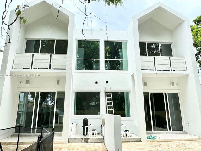 5728 NW 5th Ct TH-2, Miami, FL 33127