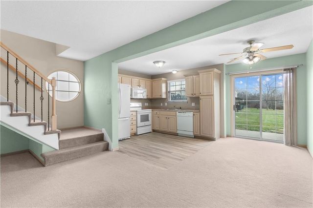 1228 NW Hidden Ridge Circle, Blue Springs, MO 64015