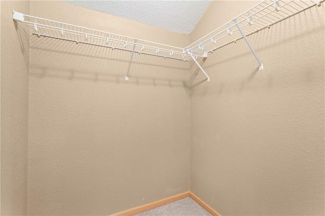 1228 NW Hidden Ridge Circle, Blue Springs, MO 64015