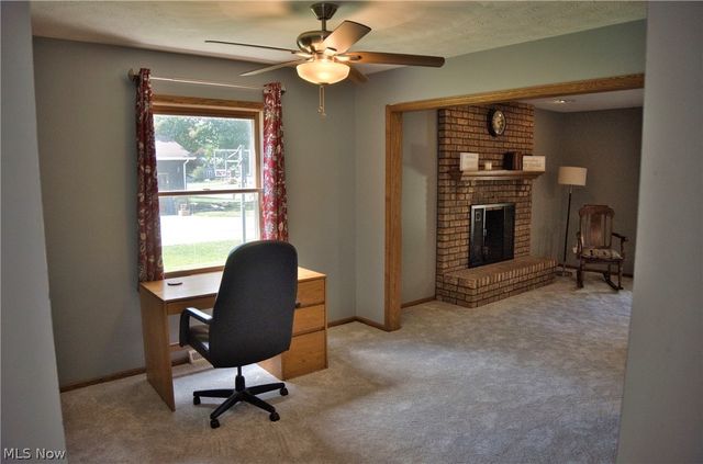 2758 Parkplace Drive, Uniontown, OH 44685