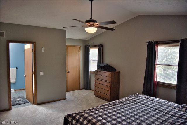 2758 Parkplace Drive, Uniontown, OH 44685