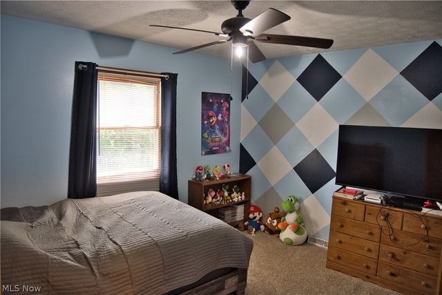 2758 Parkplace Drive, Uniontown, OH 44685