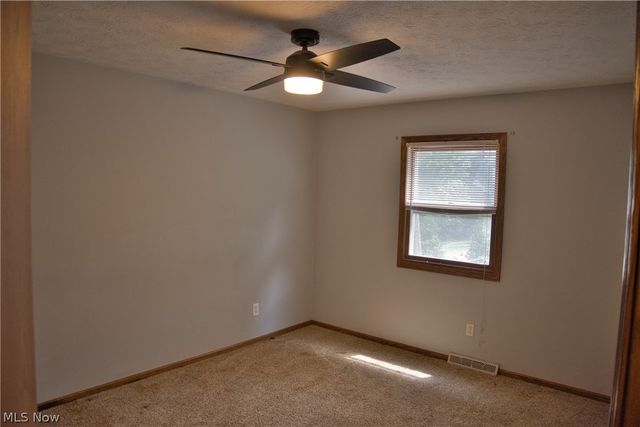 2758 Parkplace Drive, Uniontown, OH 44685