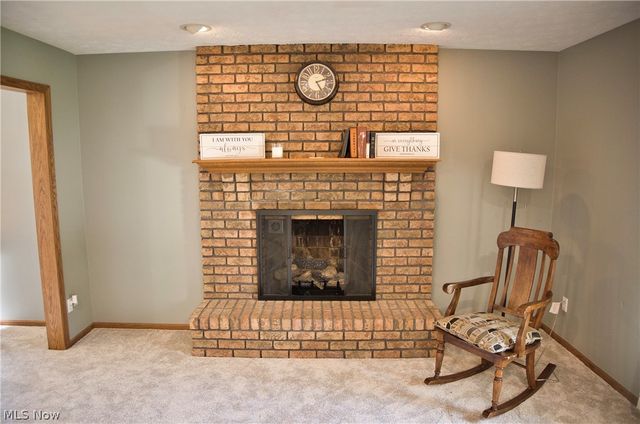 2758 Parkplace Drive, Uniontown, OH 44685