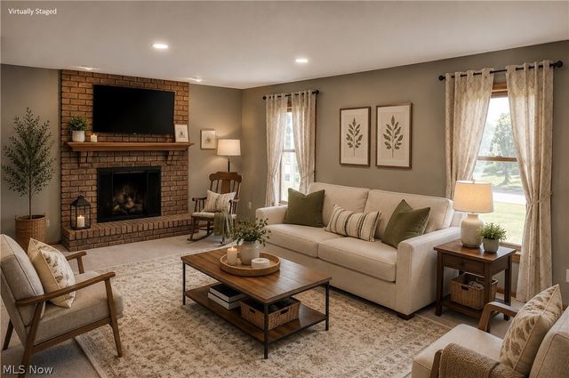 2758 Parkplace Drive, Uniontown, OH 44685