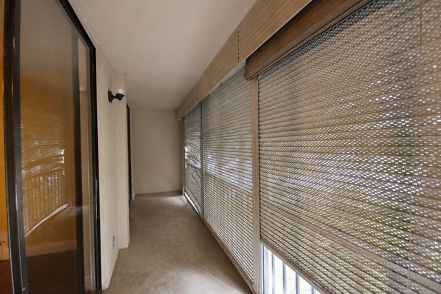 5220 Las Verdes Circle 220, Delray Beach, FL 33484