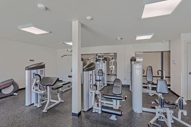 5220 Las Verdes Circle 220, Delray Beach, FL 33484