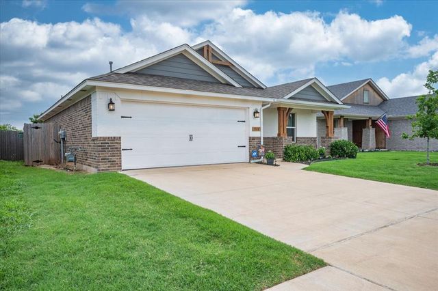 3308 S Pagoda Pead Drive, Yukon, OK 73099