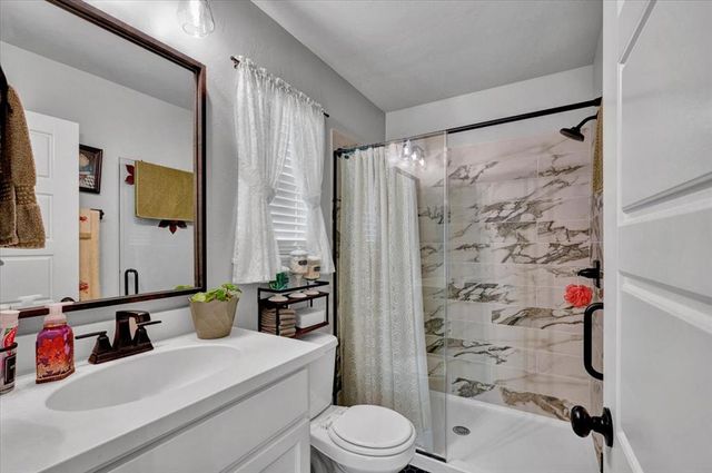 3308 S Pagoda Pead Drive, Yukon, OK 73099