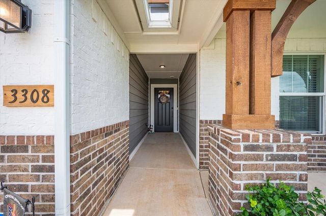 3308 S Pagoda Pead Drive, Yukon, OK 73099