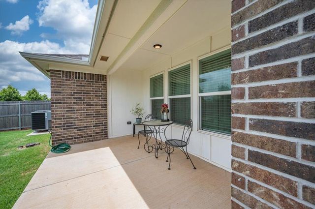 3308 S Pagoda Pead Drive, Yukon, OK 73099