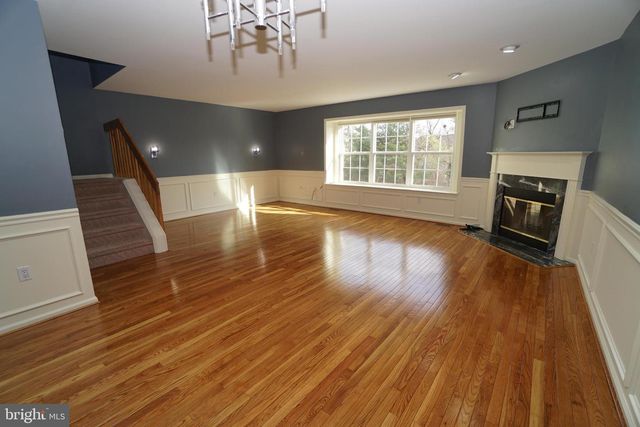 2000 HARVARD DR, North Wales, PA 19454