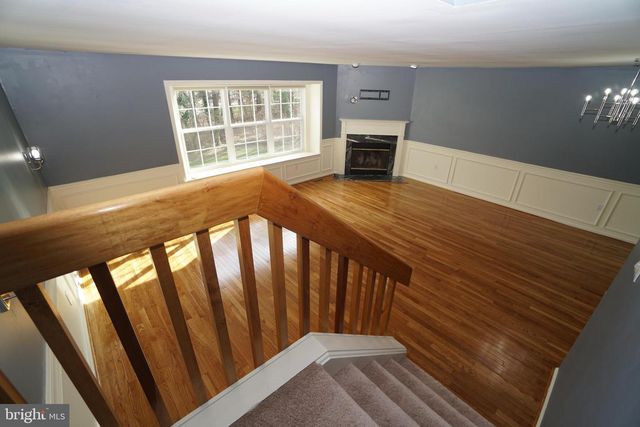 2000 HARVARD DR, North Wales, PA 19454