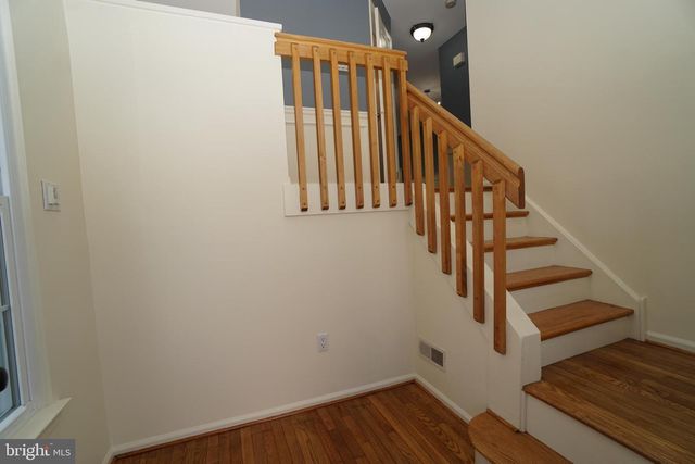 2000 HARVARD DR, North Wales, PA 19454