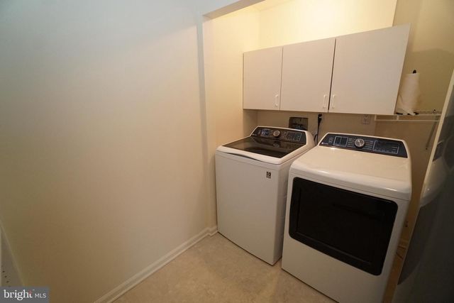 2000 HARVARD DR, North Wales, PA 19454