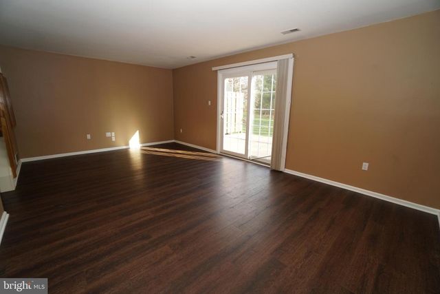 2000 HARVARD DR, North Wales, PA 19454