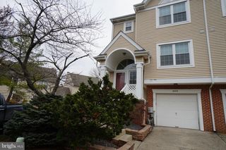 2000 HARVARD DR, North Wales, PA 19454