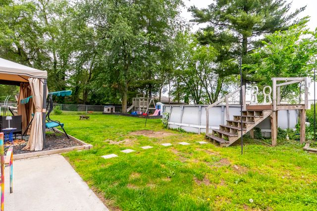 1225 Lawn Avenue, New Haven, IN 46774