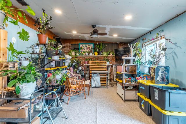 1225 Lawn Avenue, New Haven, IN 46774